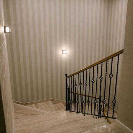 Hotel Beli Dvor Чачак Екстер'єр фото