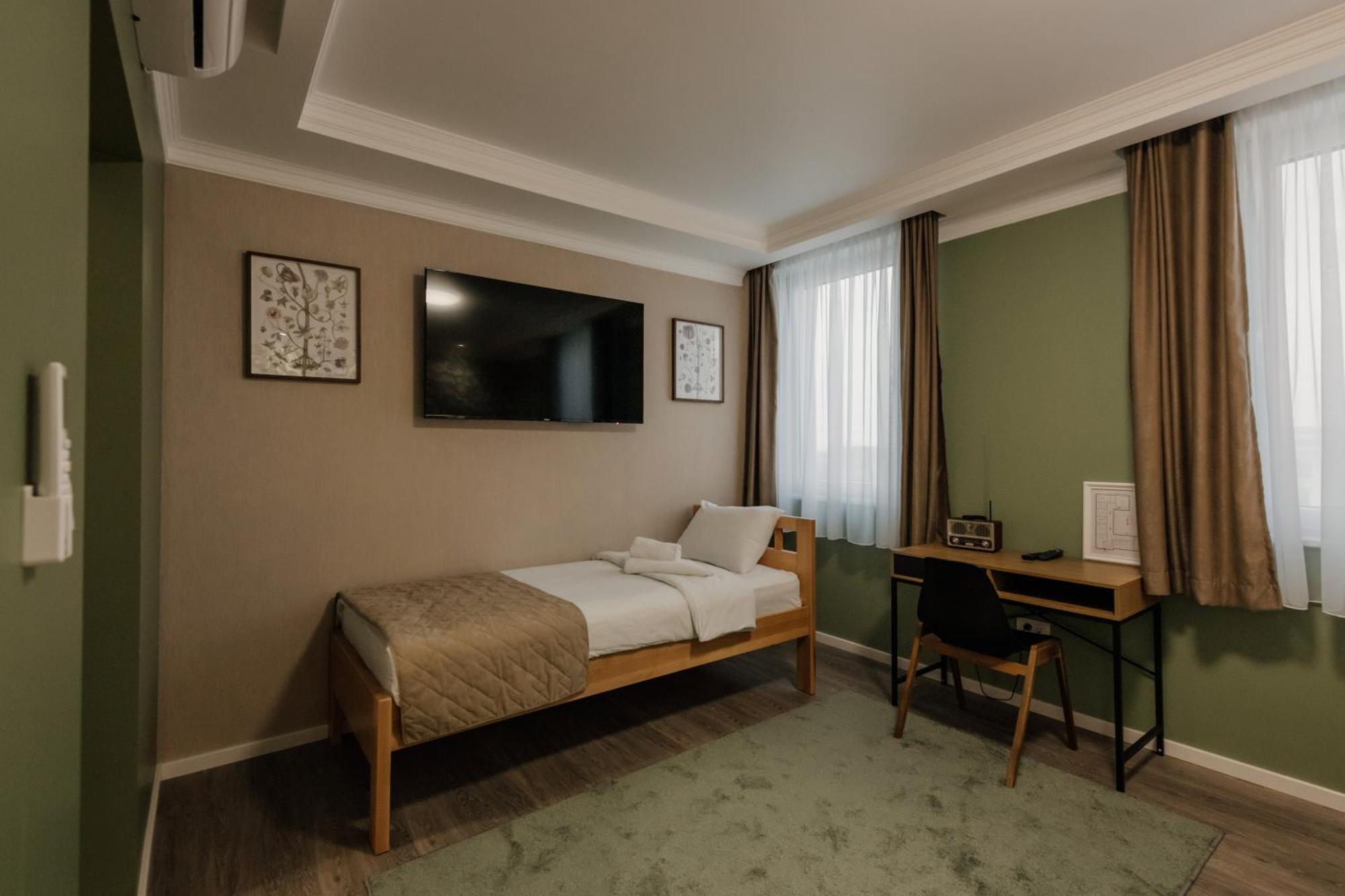 Hotel Beli Dvor Чачак Екстер'єр фото